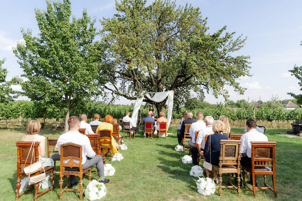 ócsai polgári szertartás a Szebedinszky Szőlőbirtokon