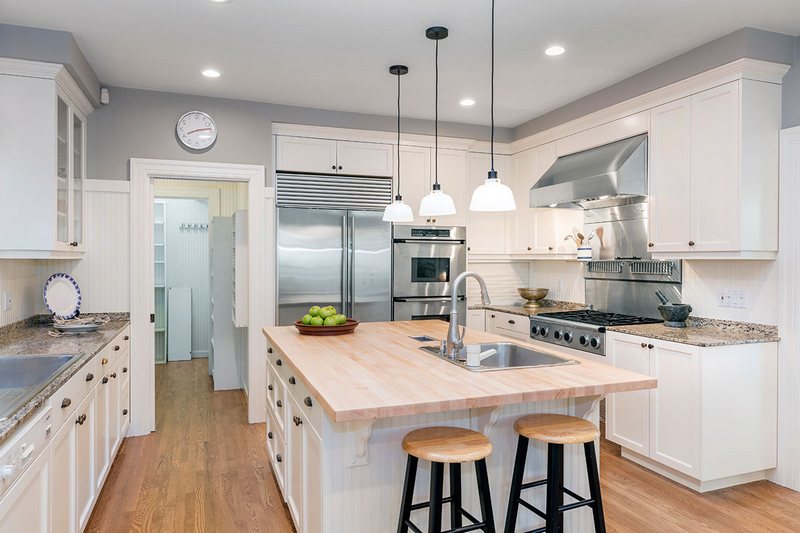 kitchen island overhang