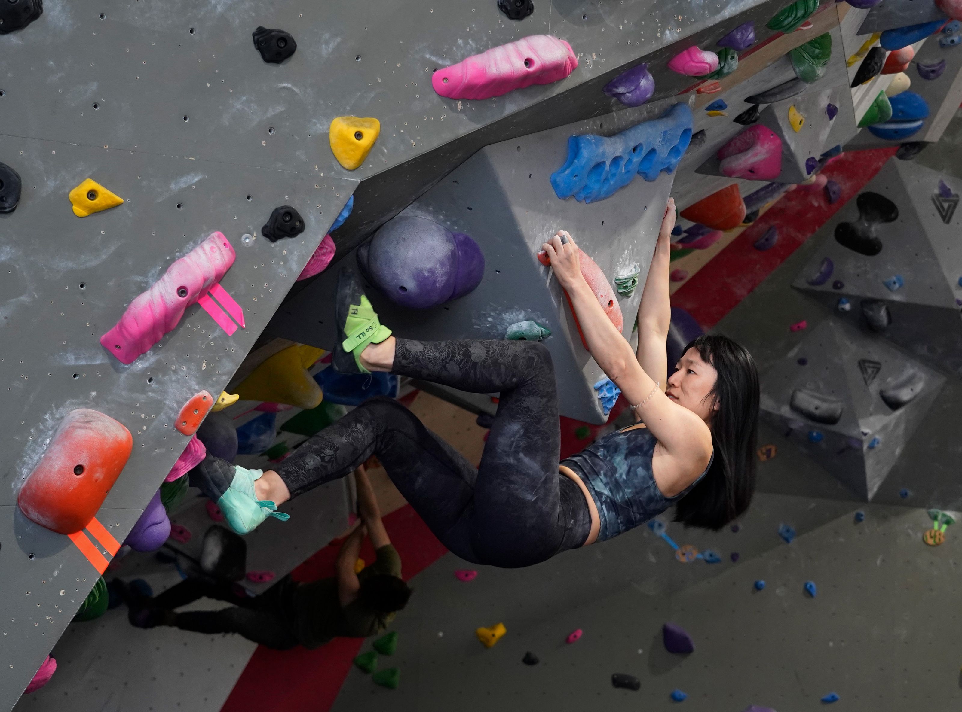 Skaker Rocks Rock Climbing Gym in Cleveland, OH | Shaker Rocks