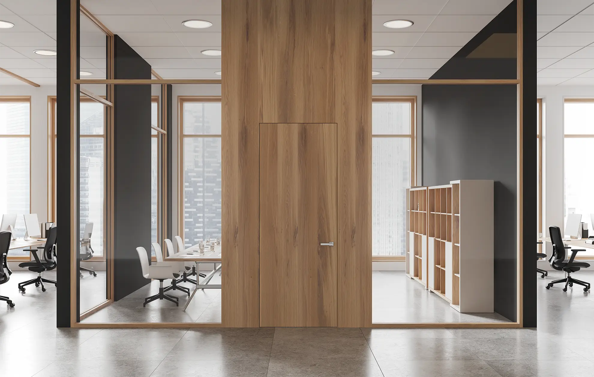 Eine Schallschutztüre schützt einen Besprechungsraum in einem modernen Bürogebäude.