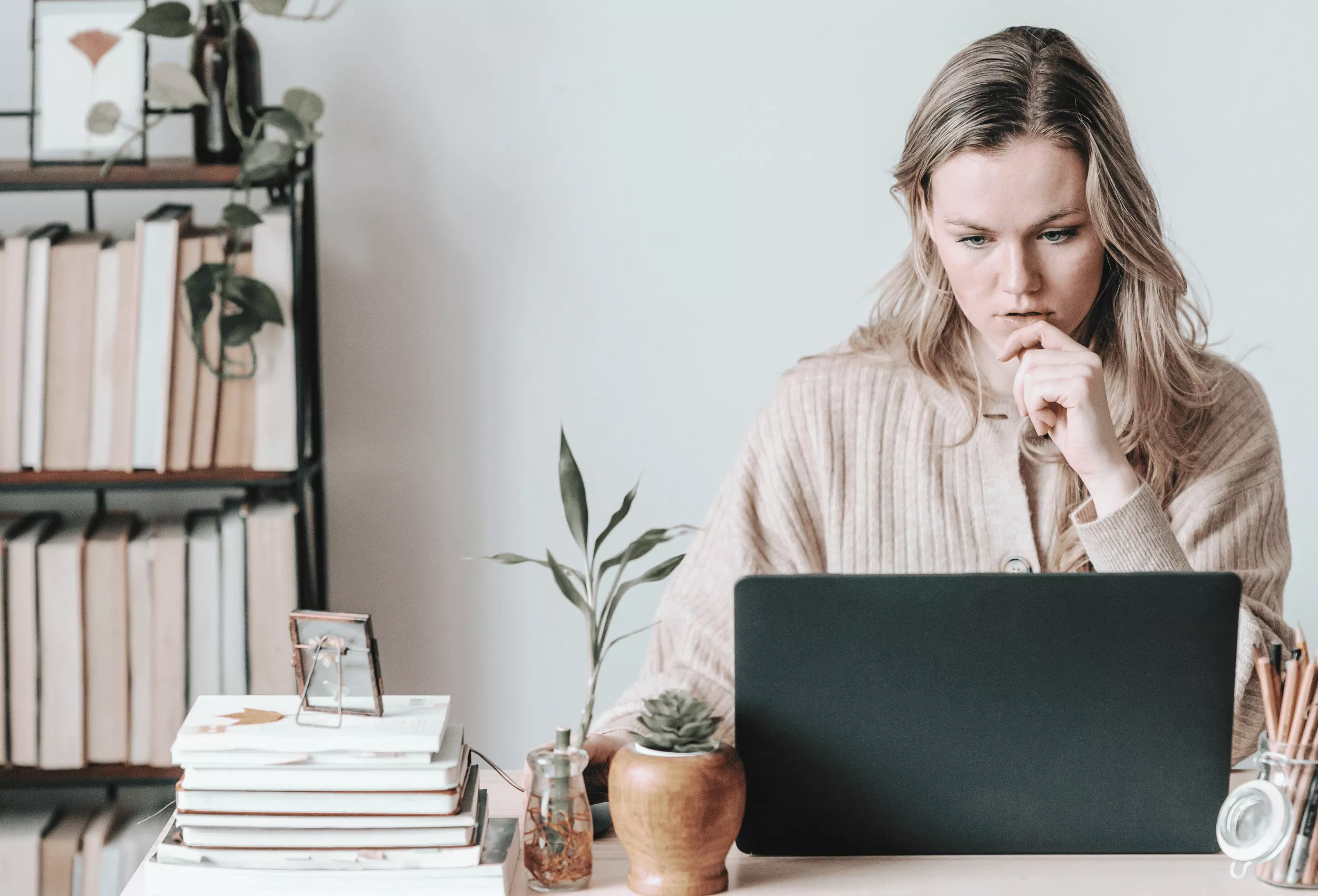 Domena internetowa dla psychologa – jak wybrać właściwą?