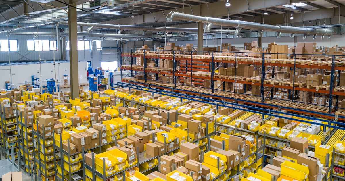Warehouse logistics operations with AI dispatch automation