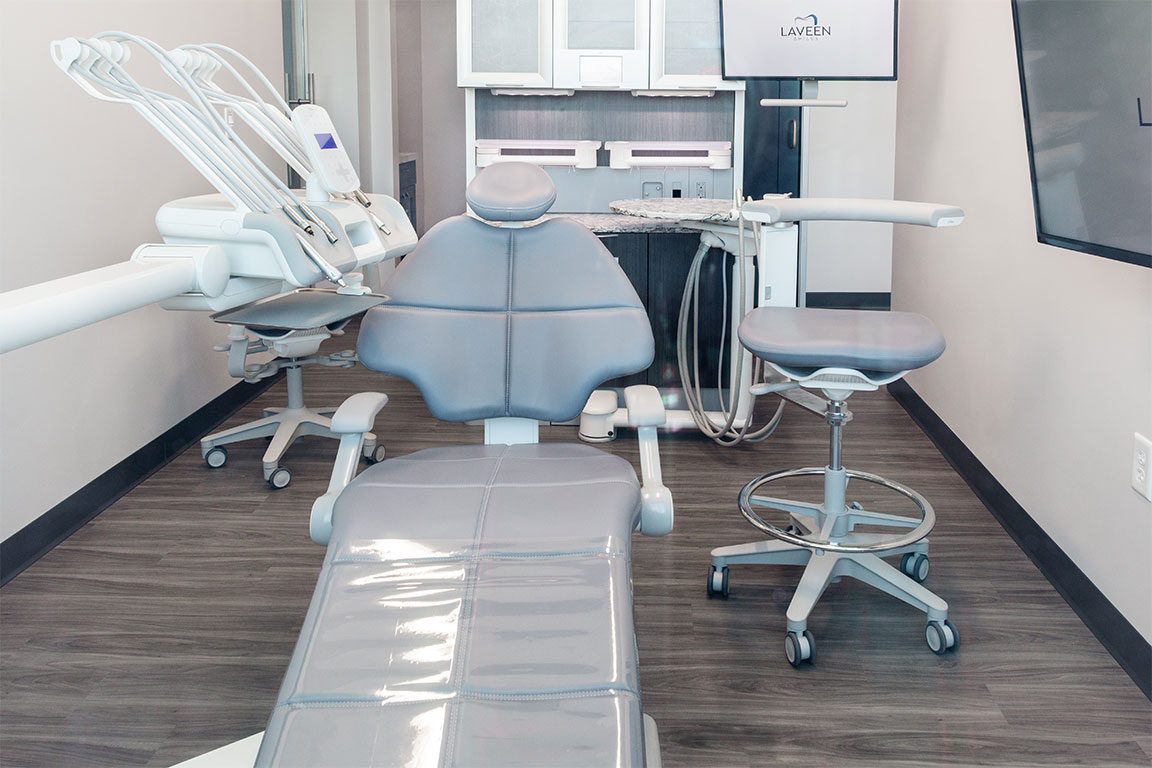 Treatment room at Laveen Smiles