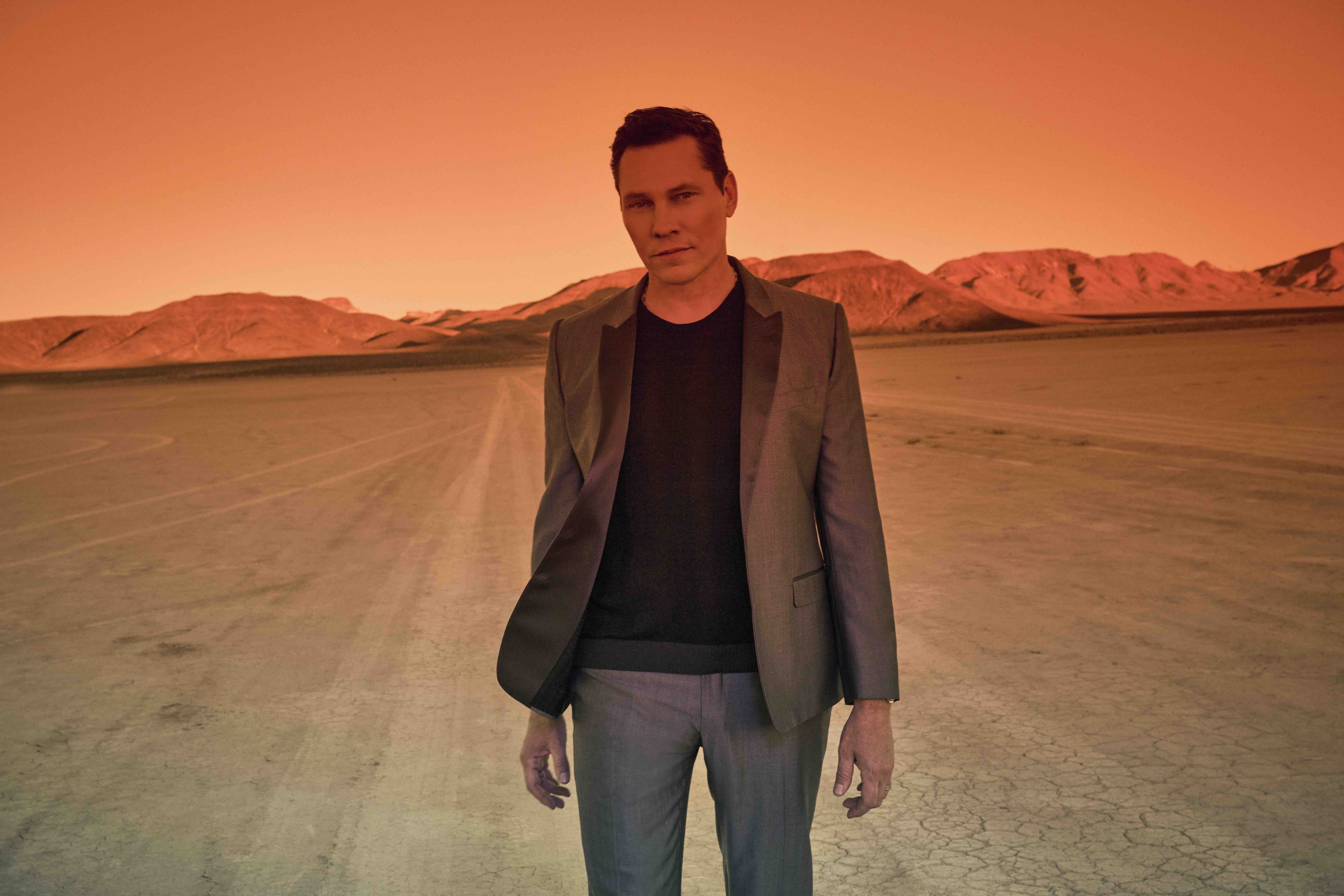 Tiesto, Photo Credit: Beau Grealy