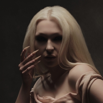 Cobrah, Torn, album cover art