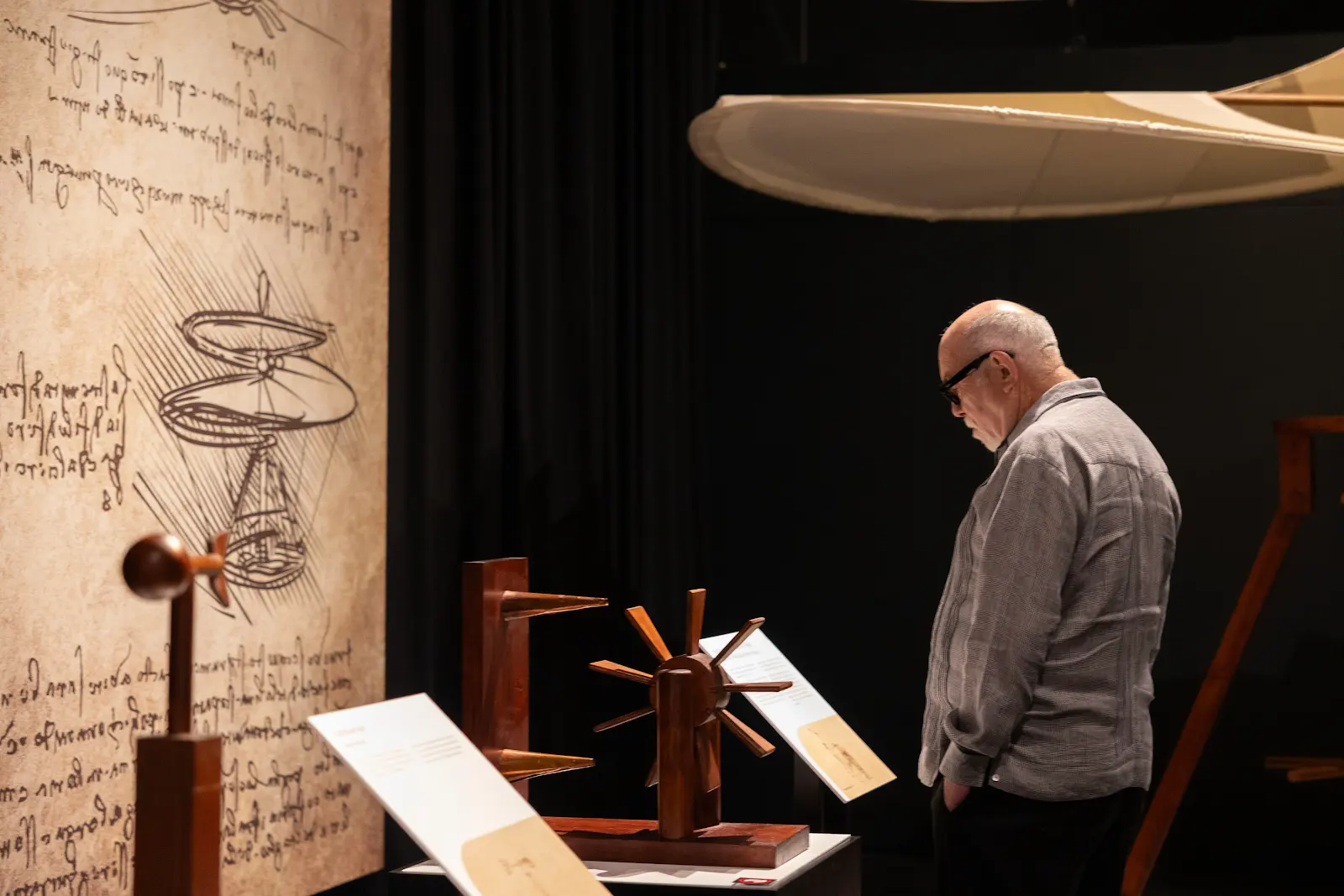Visitor enjoying Leonardo da Vinci exhibition