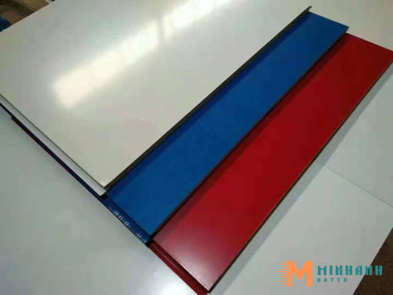 tấm panel vách trong