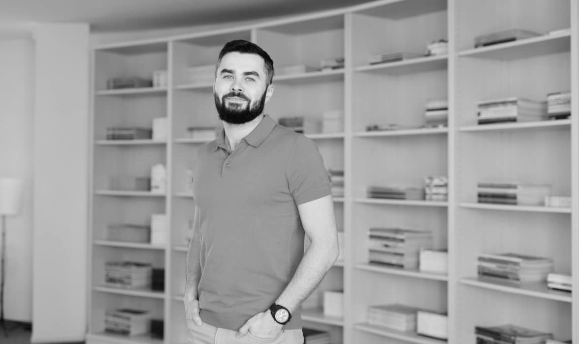 Pexels License Image - Darkstudio X Webflow Template