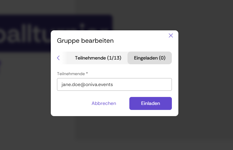Dialog zum Einladen von Teilnehmenden zu einer Gruppe. Eine E-Mail-Adresse wird eingegeben, um eine Einladung zur Gruppe zu senden.