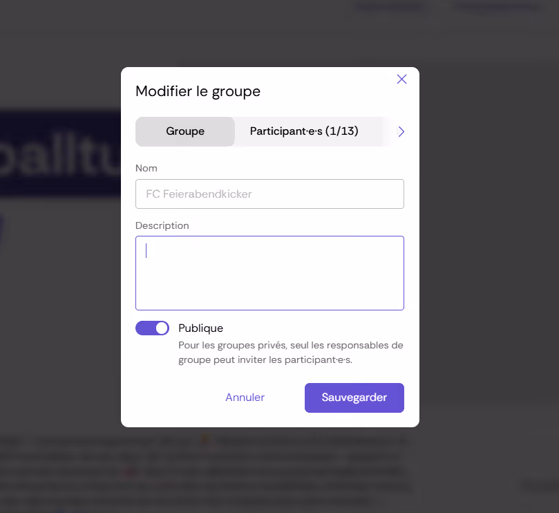 Fenêtre « Modifier le groupe » avec des champs pour le nom du groupe, la description et une option pour définir le groupe comme public.