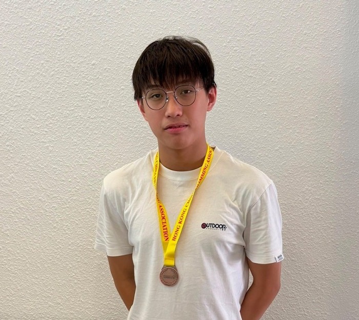 Chan Ho Him Dickson takes bronze in the 200m Breaststroke at Division 2 Part 3 Long Course — Harry Wright Swim School Hong Kong