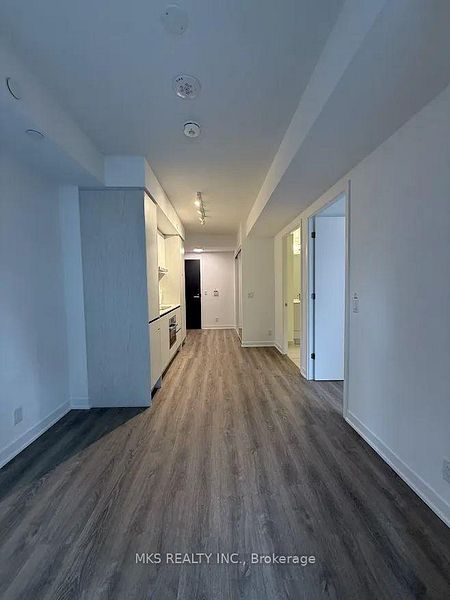 180 Front St E 818, Toronto