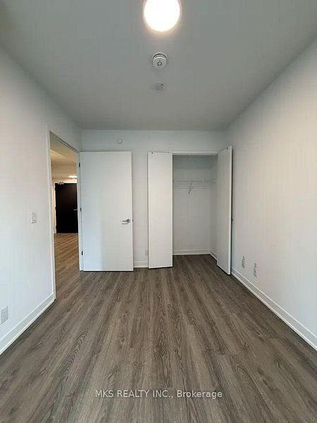 180 Front St E 818, Toronto