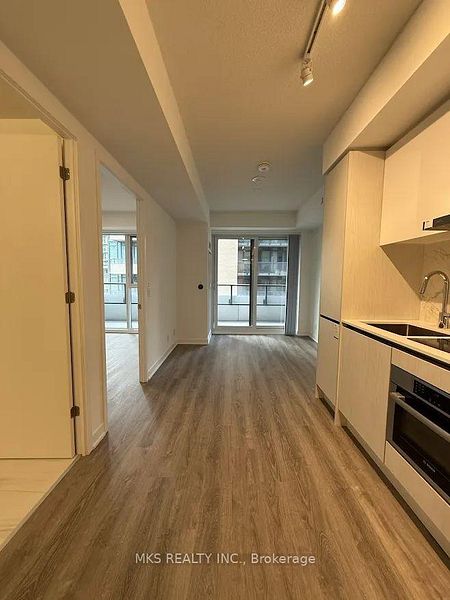180 Front St E 818, Toronto