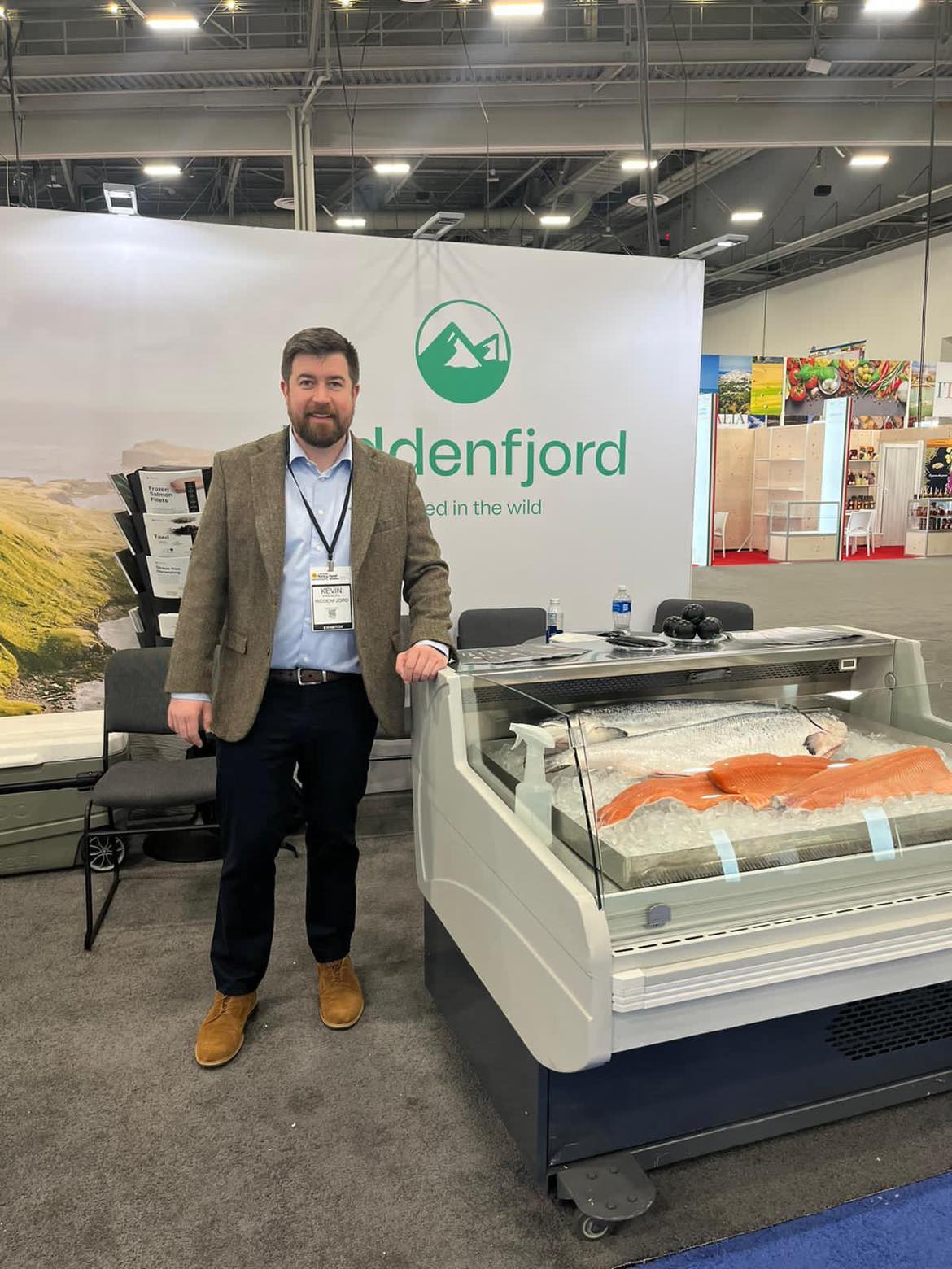 Hiddenfjord salmon impresses guests at Las Vegas trade show