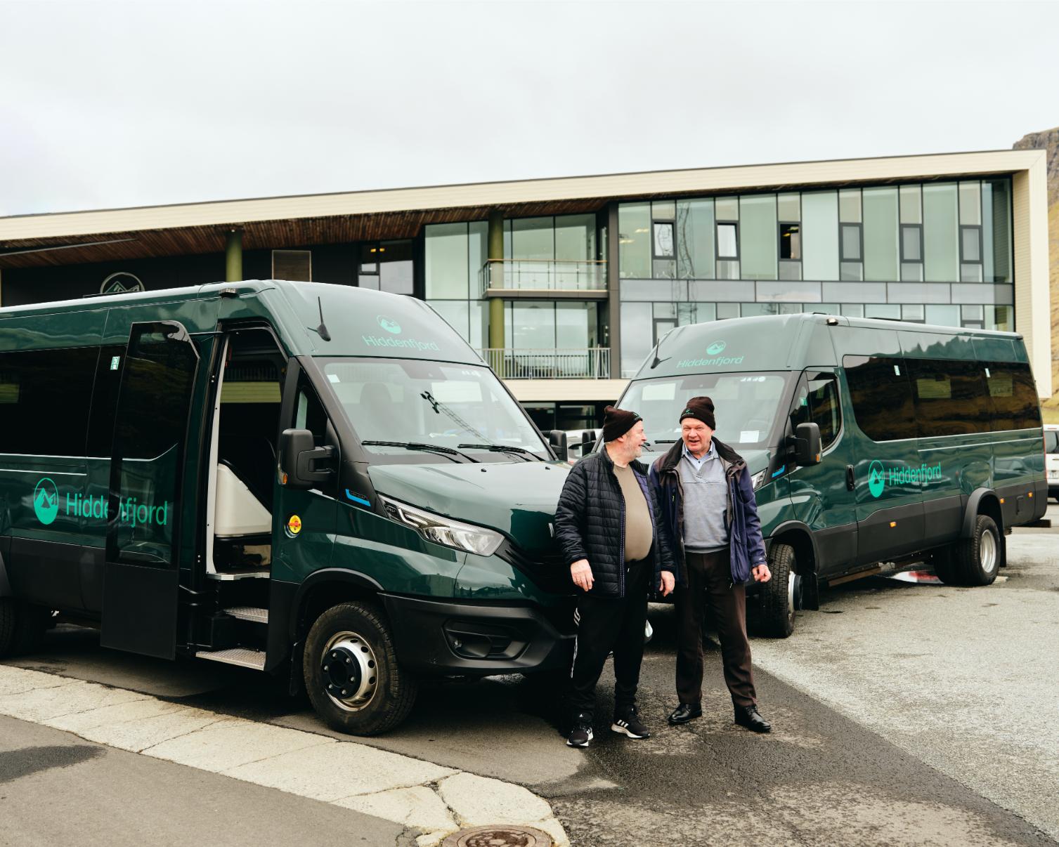 New electric buses introduced to reduce CO2 and support employees