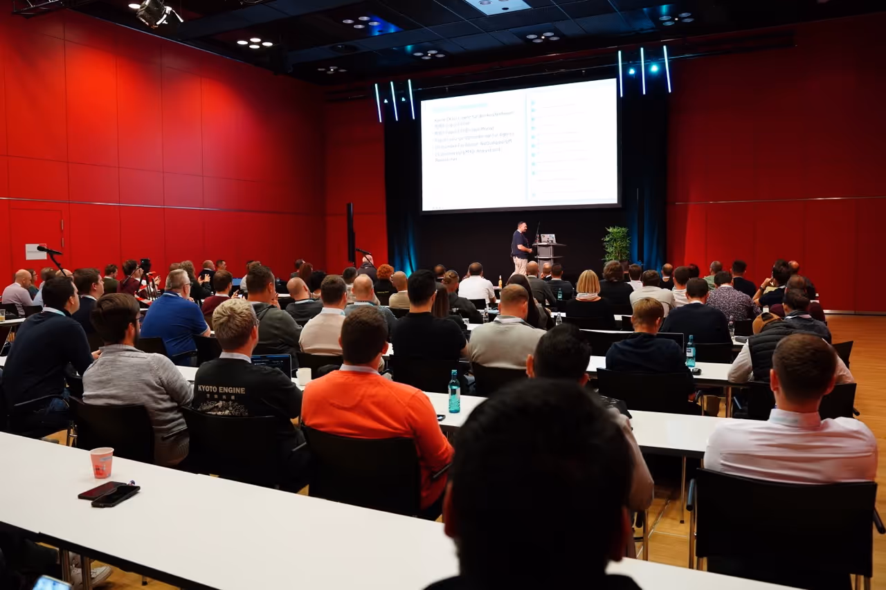 Voller Saal M365 Summit 2025