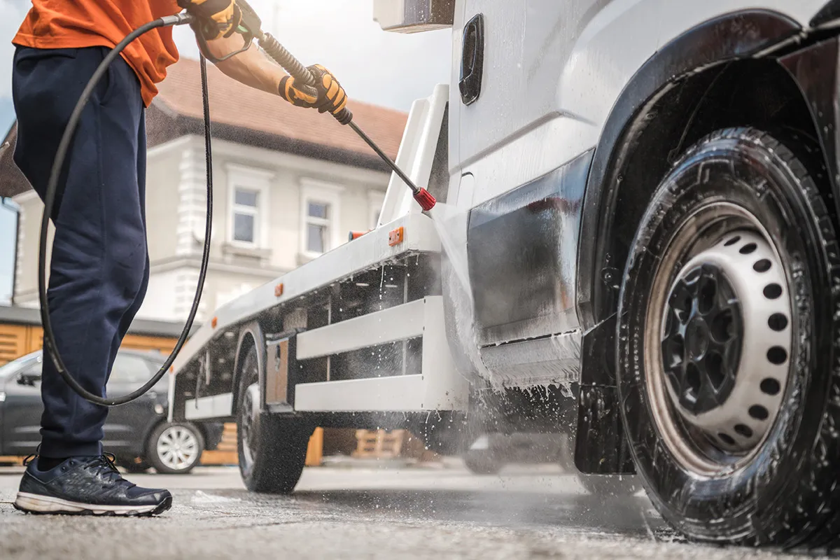 Fleet power washing
