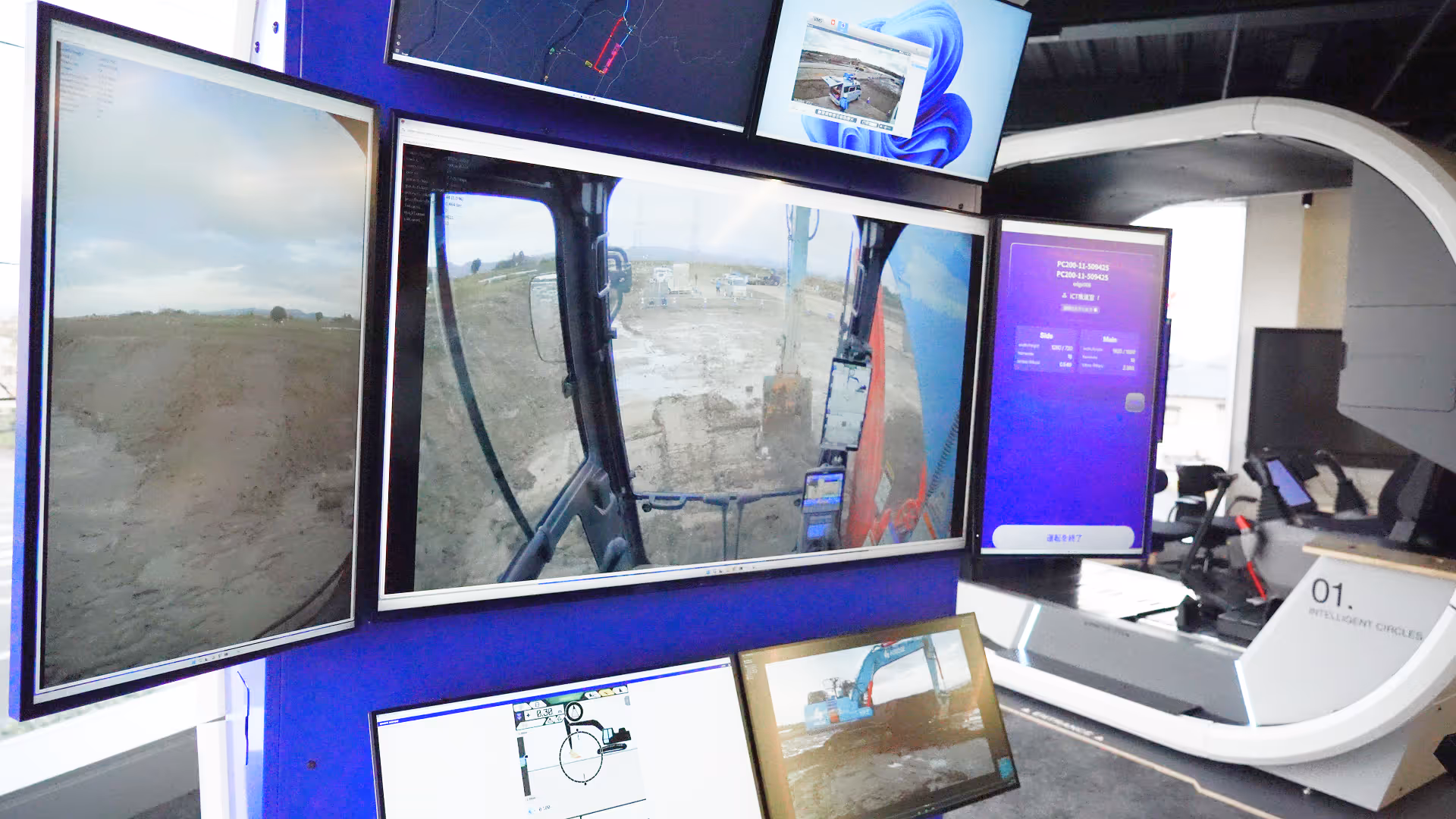 遠隔対応油圧ショベル