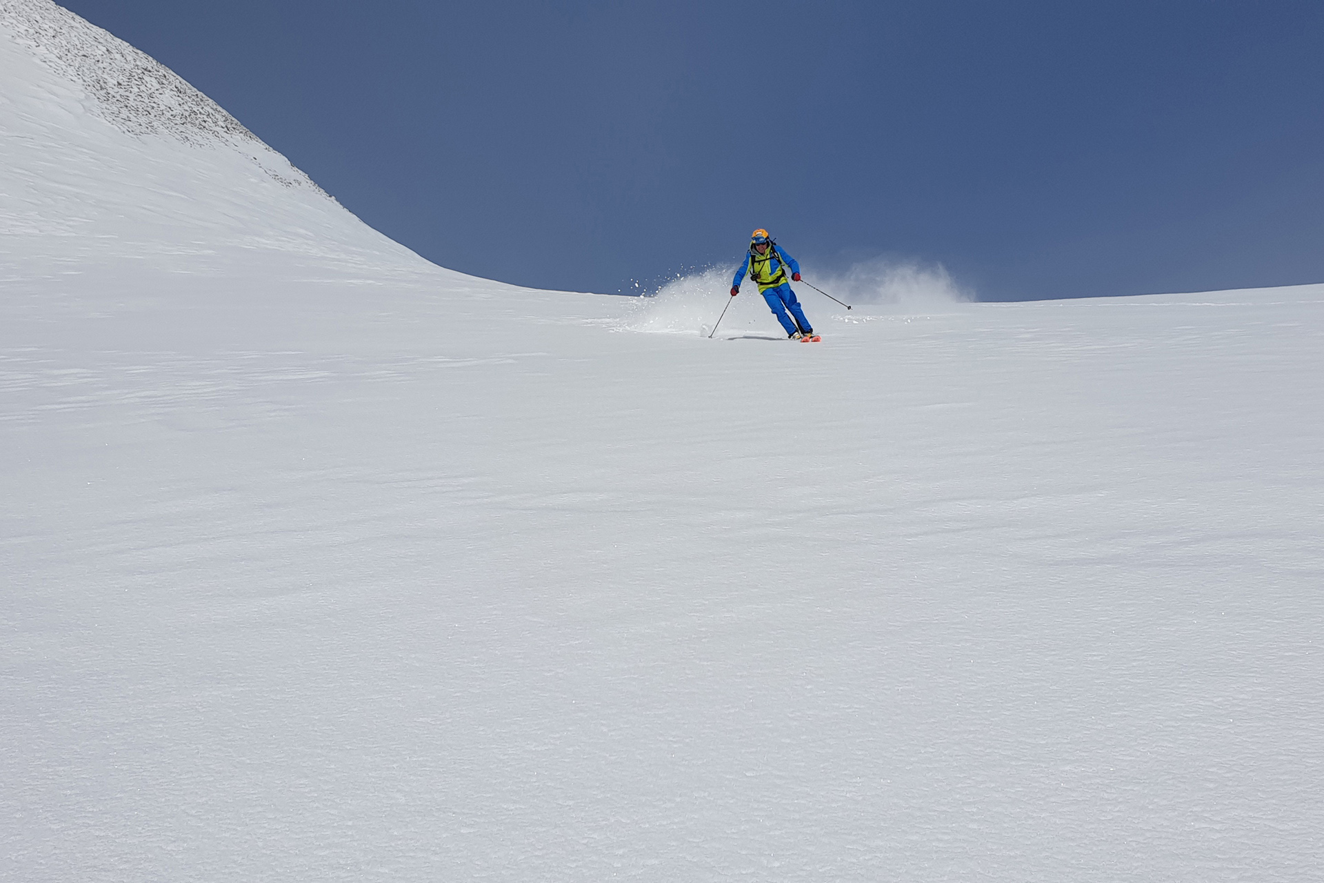 Day ski tour