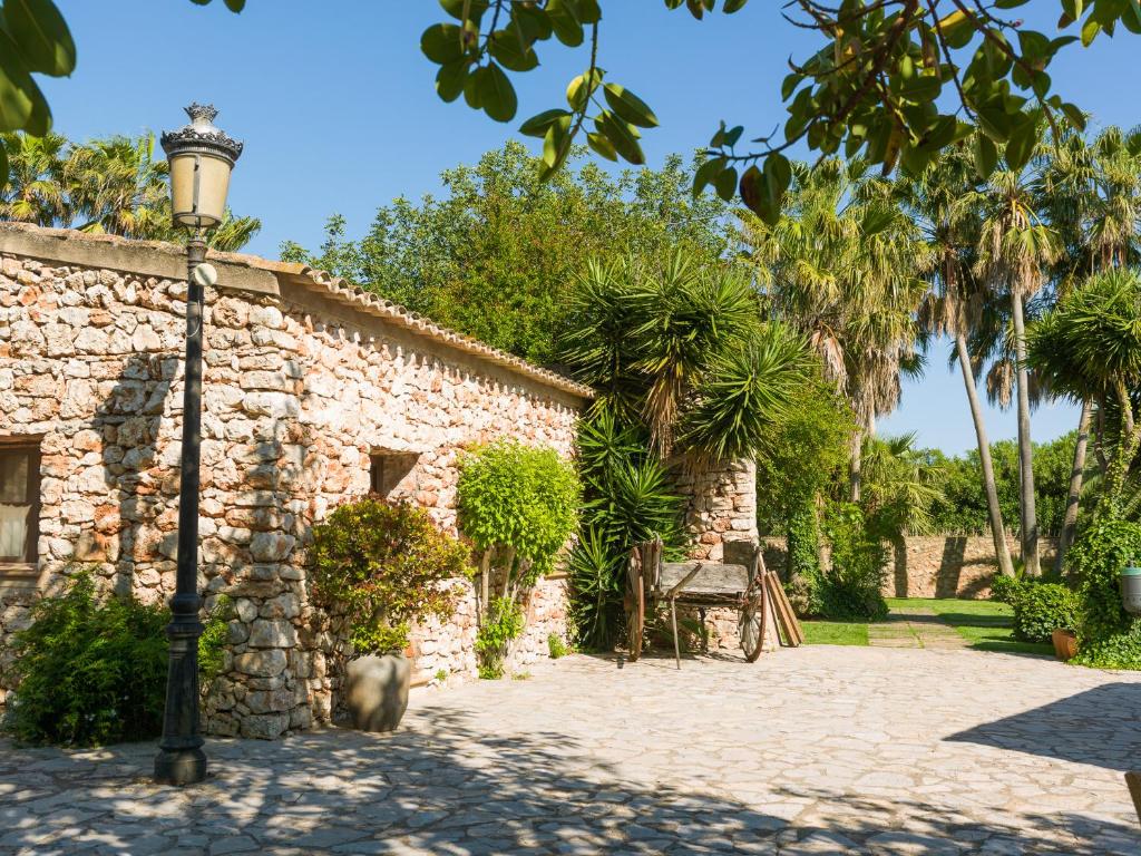 slow retreat_garden_ sa bassa rotja