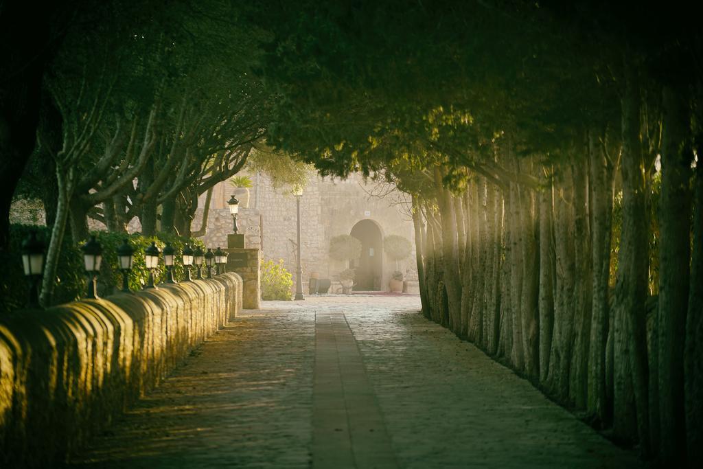 slow retreat_entrance_ sa bassa rotja