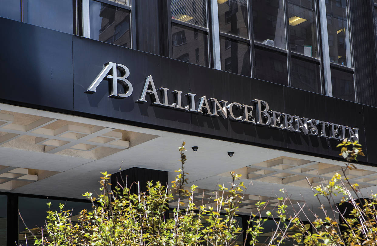 AllianceBernstein picks long-time JP Morgan exec as CEO