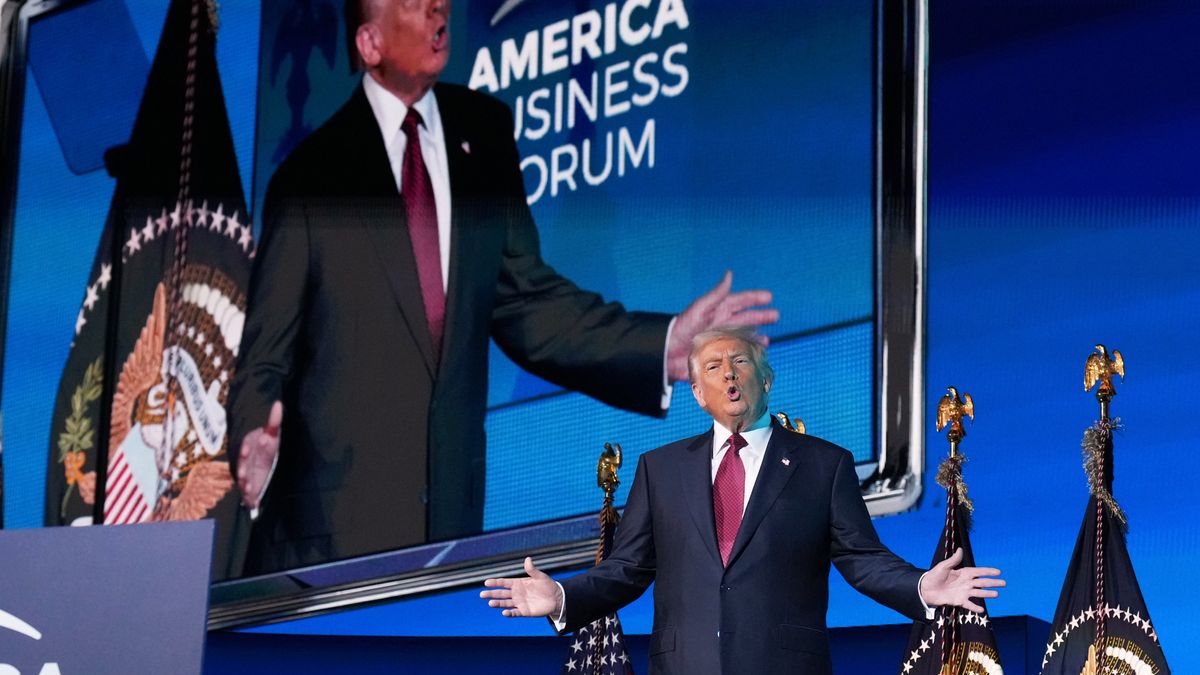 President Donald Trump, in Miami, brags about the economy despite an  election-night rebuke :: WRAL.com