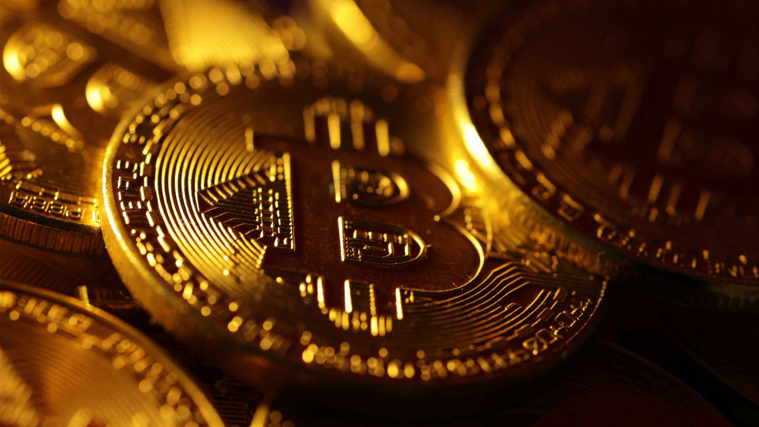 Bitcoin price: Why the cryptocurrency is surging again | CNN Business