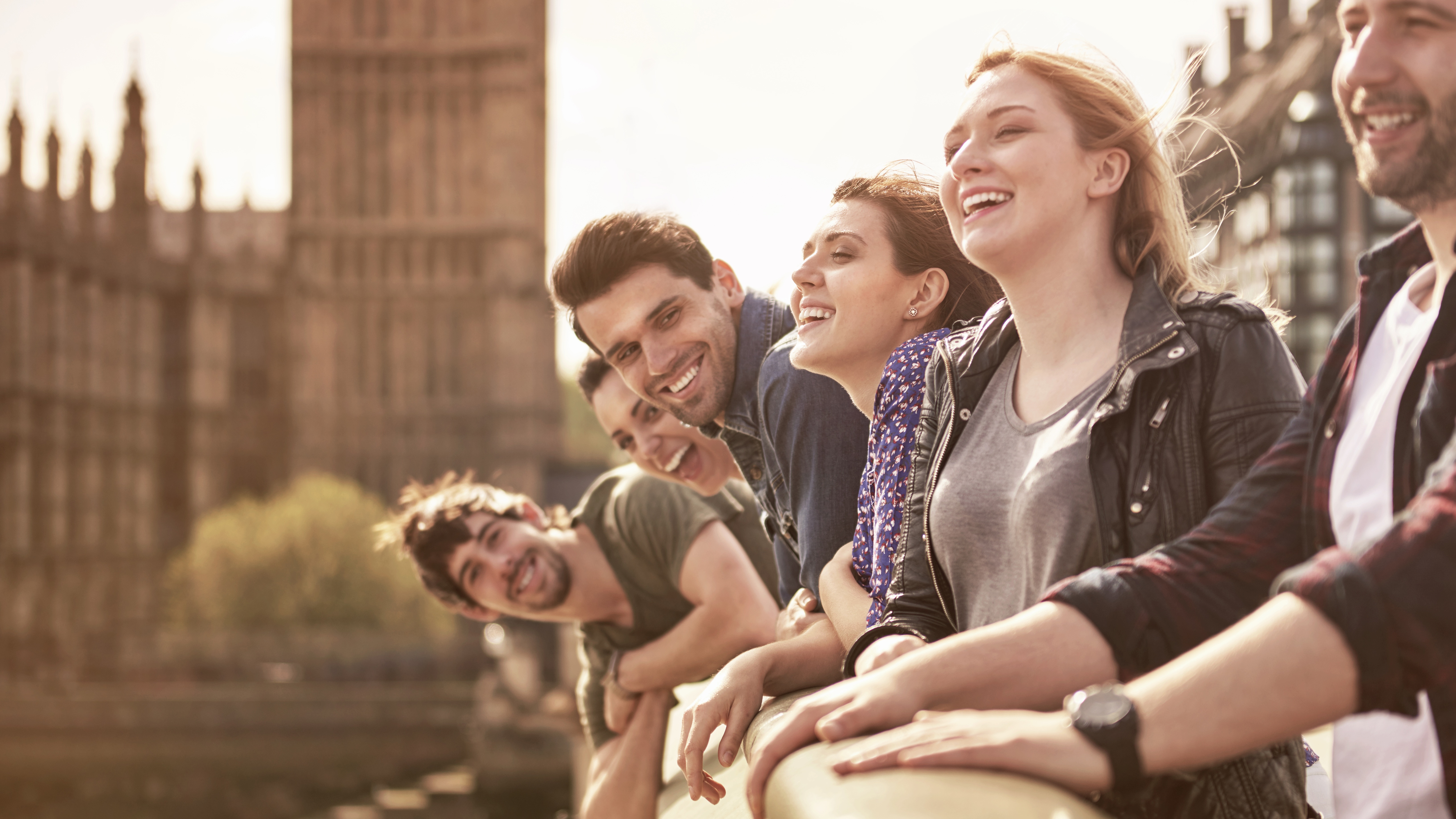 Residency for Americans and Canadians with 0 Requirements 