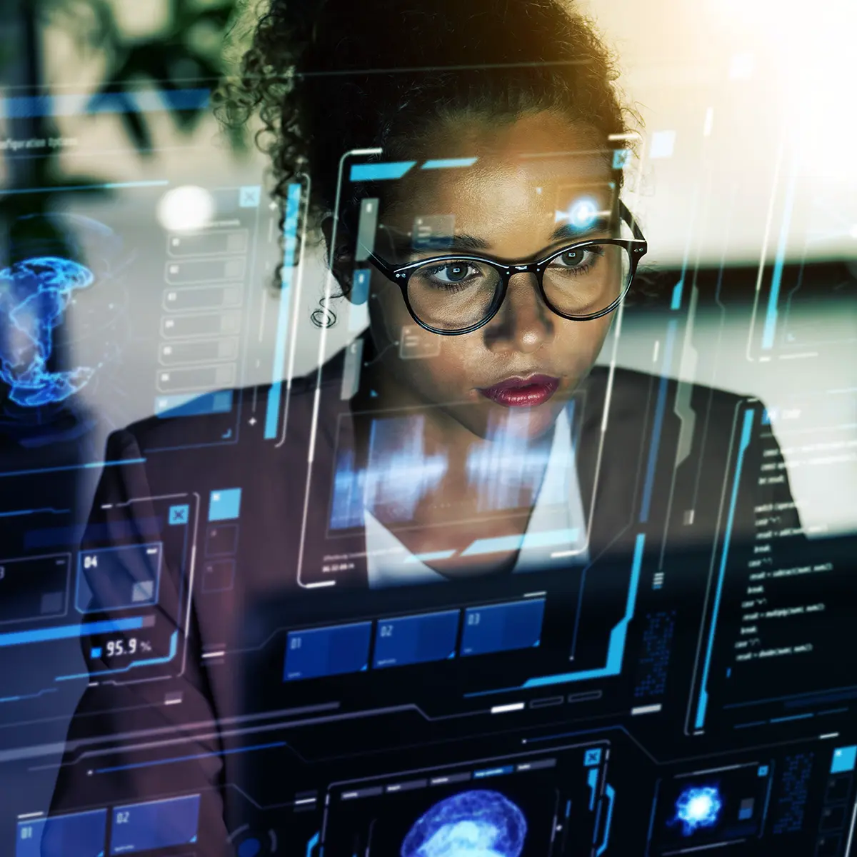 Vrouw kijkt naar een scherm met reflecterende data, NexGen Networks
