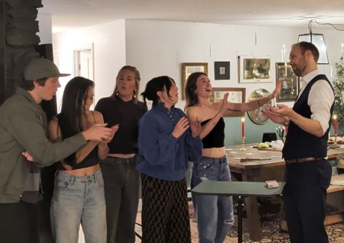 Astonishing the crowd at Vancouver parlor show