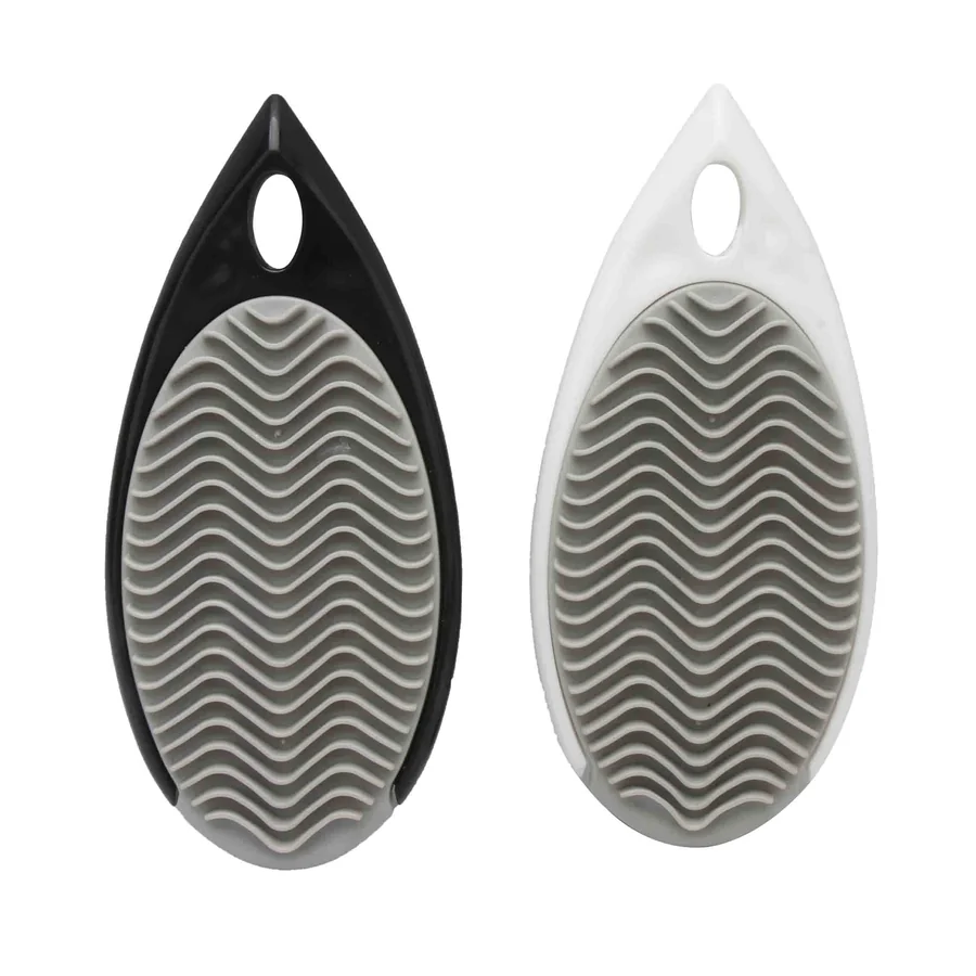 Teardrop-shaped silicone brush with wave pattern