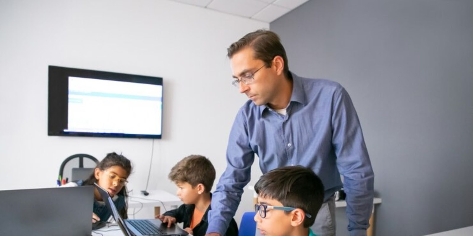 Expected growth and trends of Generative AI in K12 Education - Applify