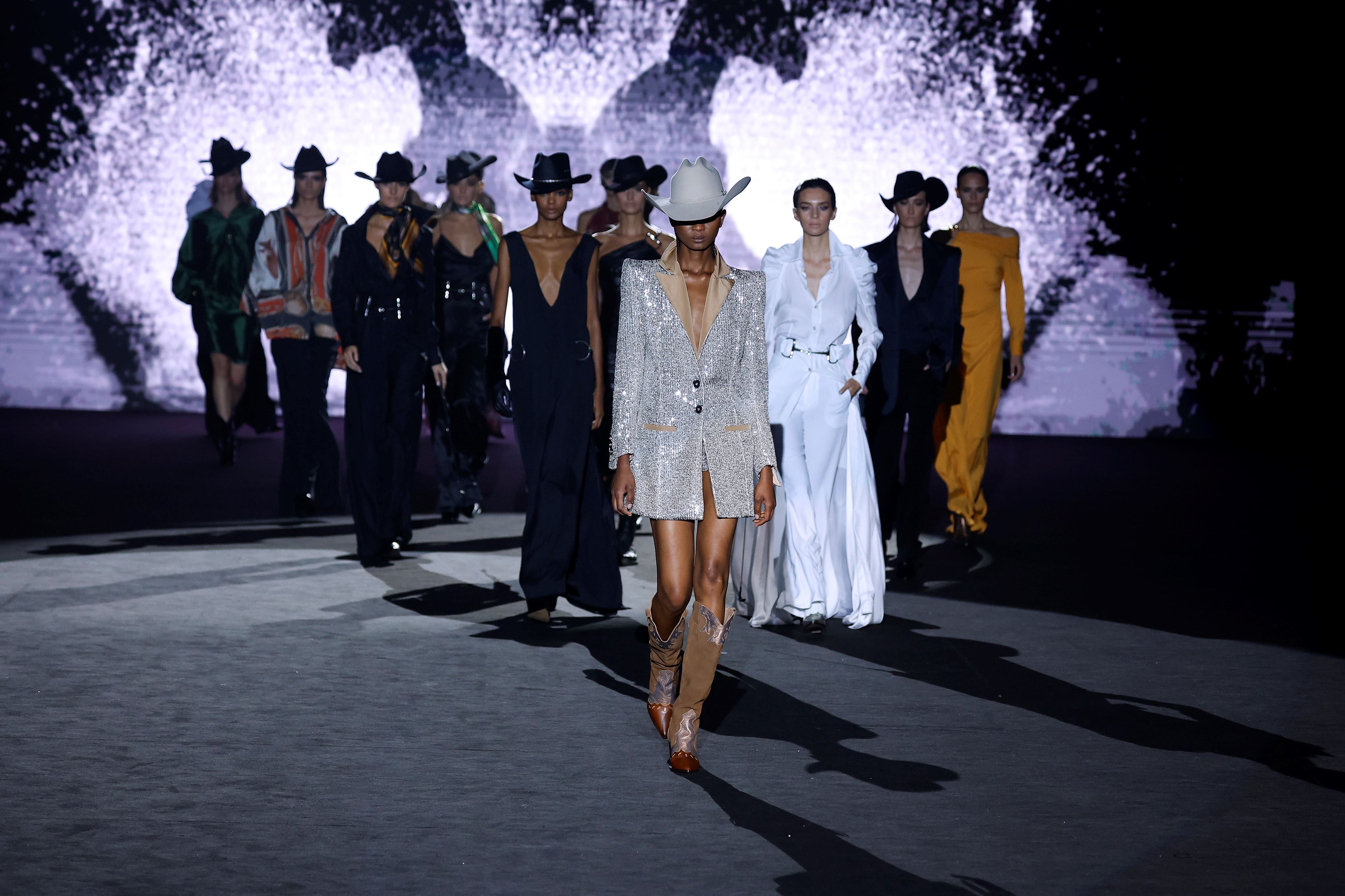 MERCEDES-BENZ FASHION WEEK MADRID SS 2024 – fotografía del evento 5 · ESMA Events