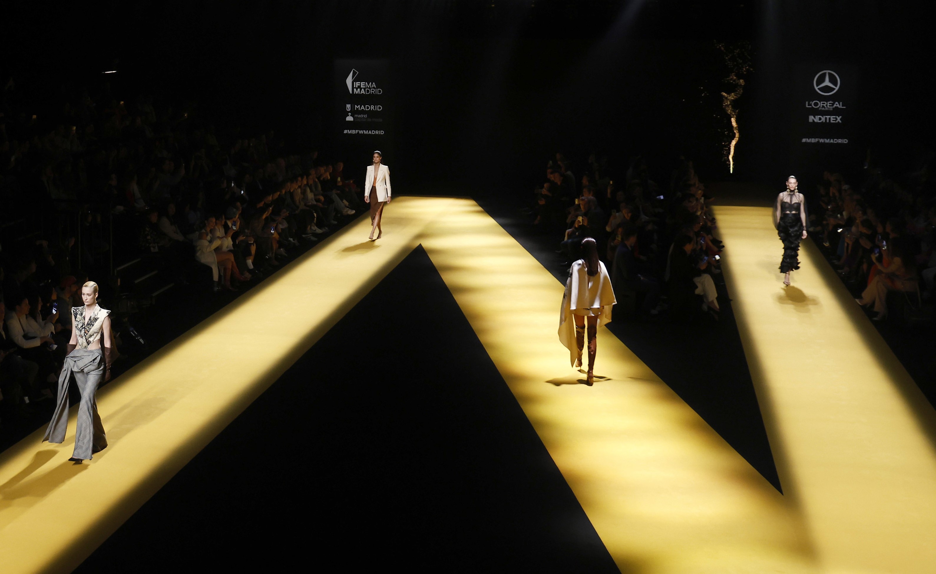 MERCEDES-BENZ FASHION WEEK MADRID FW 2024 – fotografía del evento 7 · ESMA Events