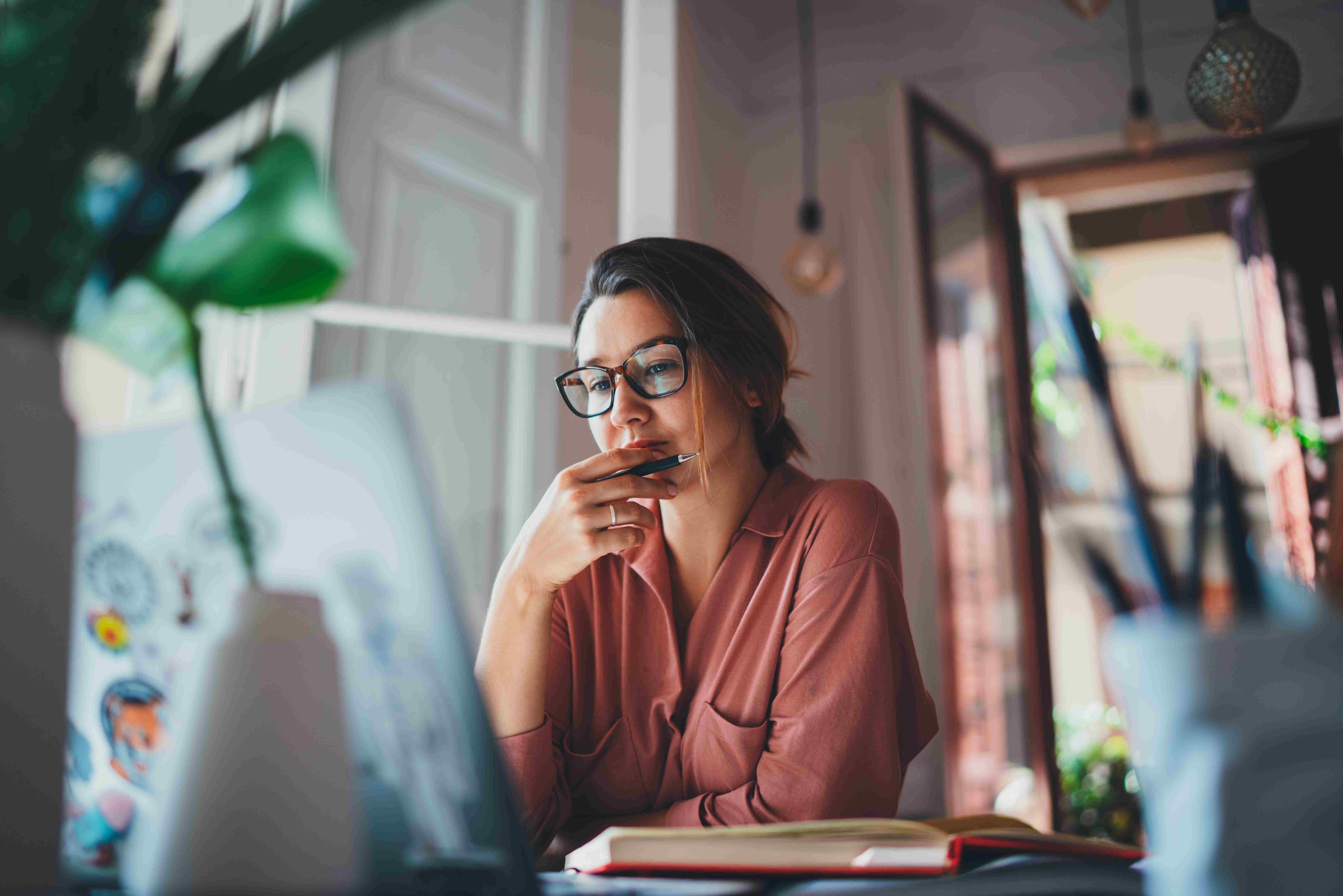 Outsourced Payroll vs. Payroll Software: Solo S-Corp Owners