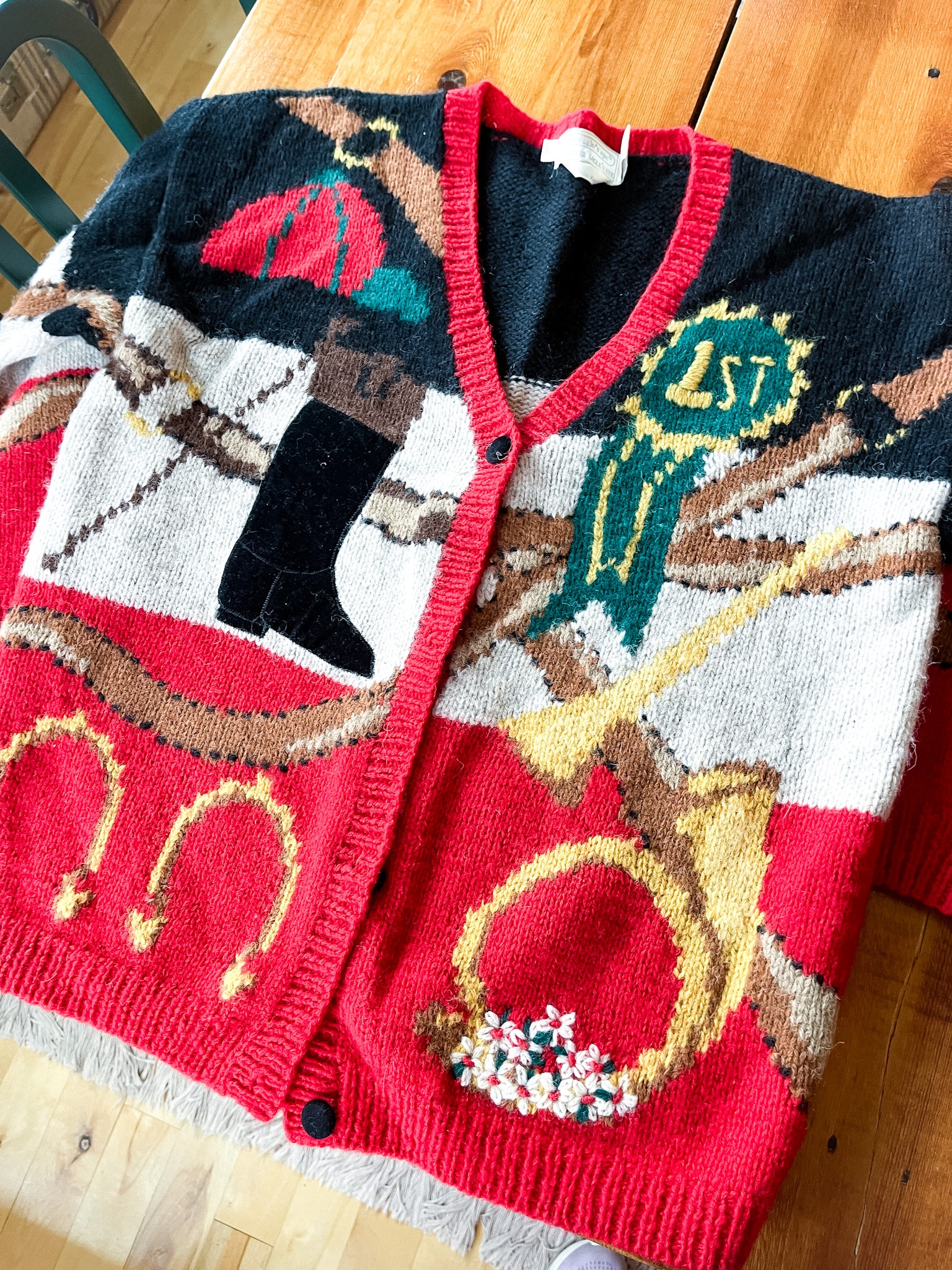 vintage equestrian themed sweater