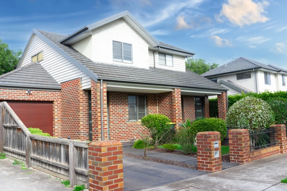 What Is the Best Roof Colour to Reduce Heat?