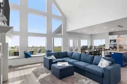 Bear Lake Bluffs Living Room