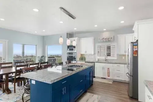 Bear Lake Bluffs Kitchen