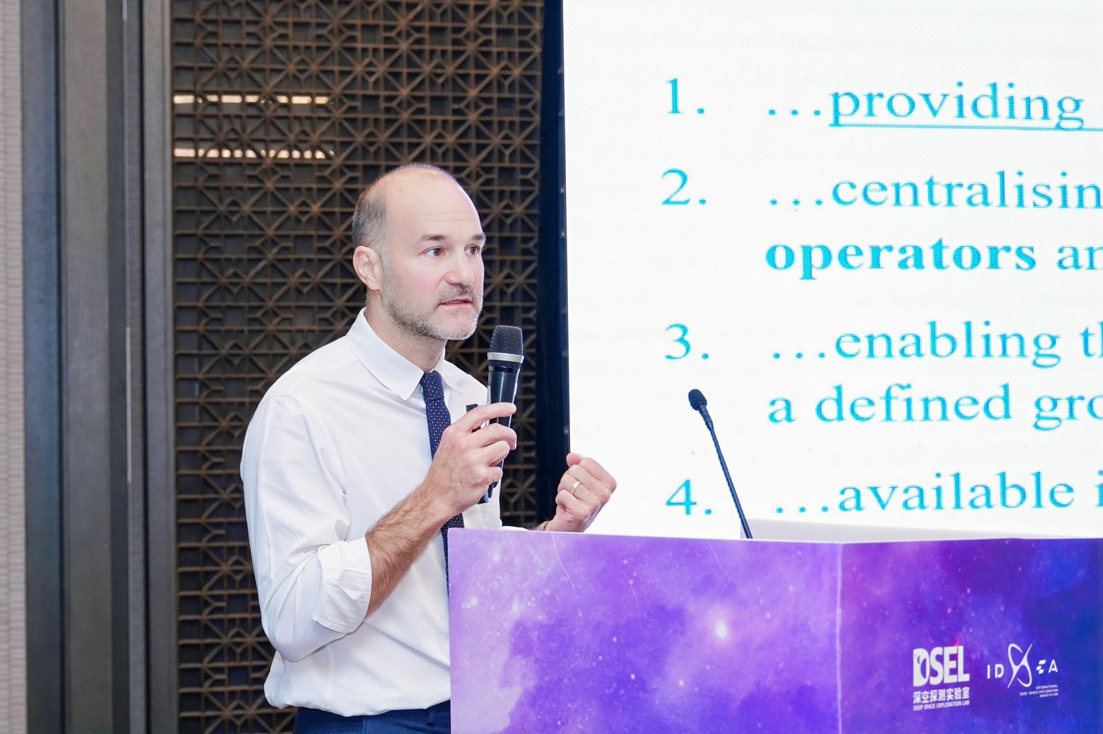 Spacetalk presented its platform at at the 3rd International Deep Space Exploration Conference