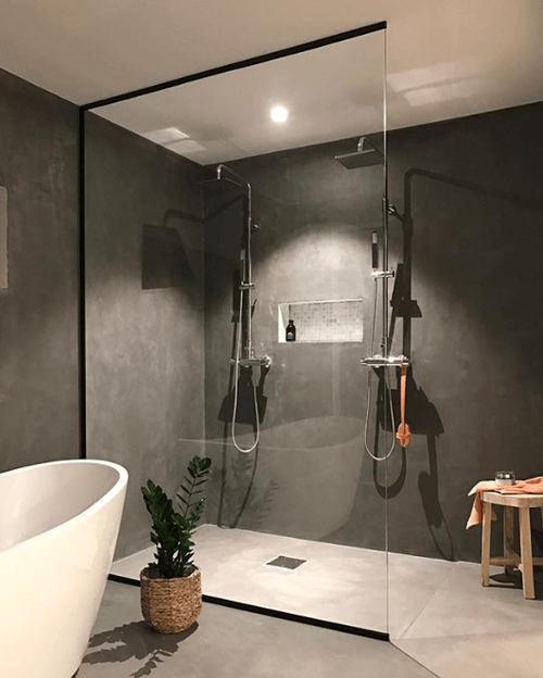 Extra klare douchewand in zwarte U-profielen