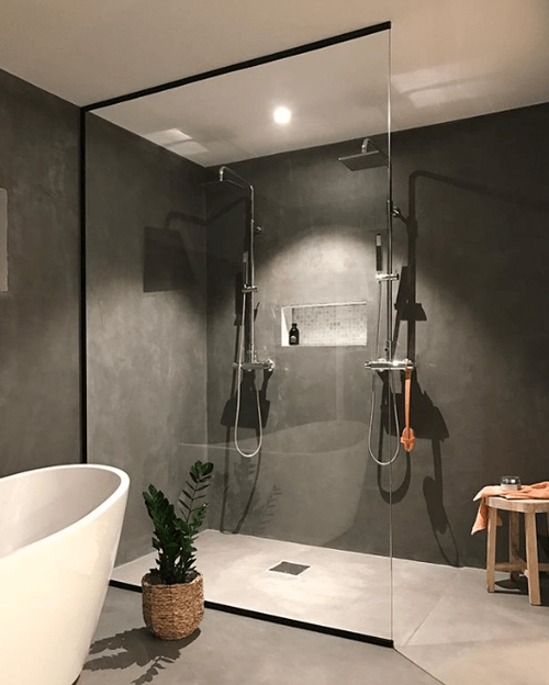 Plafondhoge douchewand