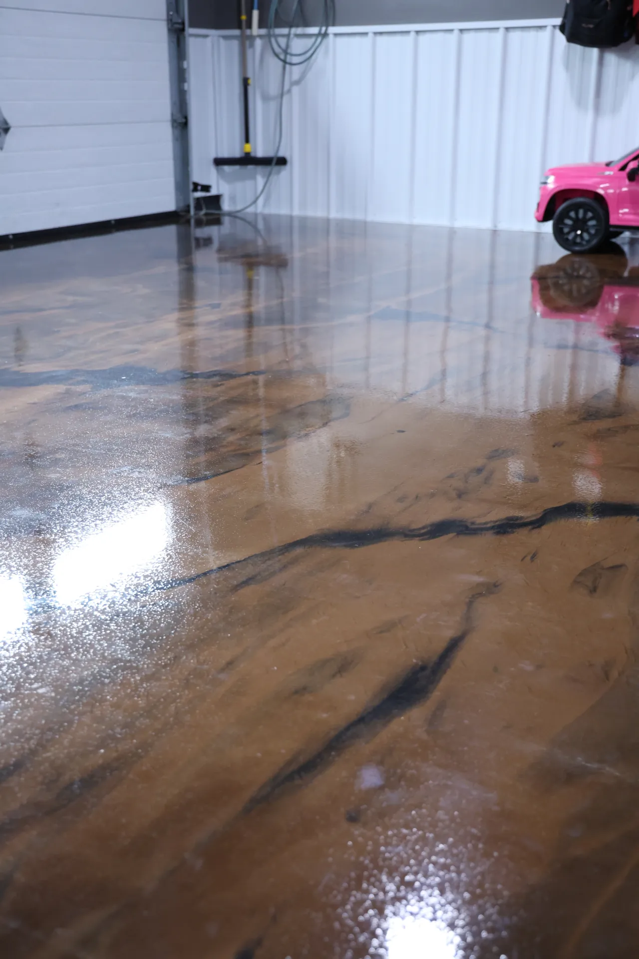 Should You Choose Polyaspartic Floor Coatings for Your Ohio Garage?