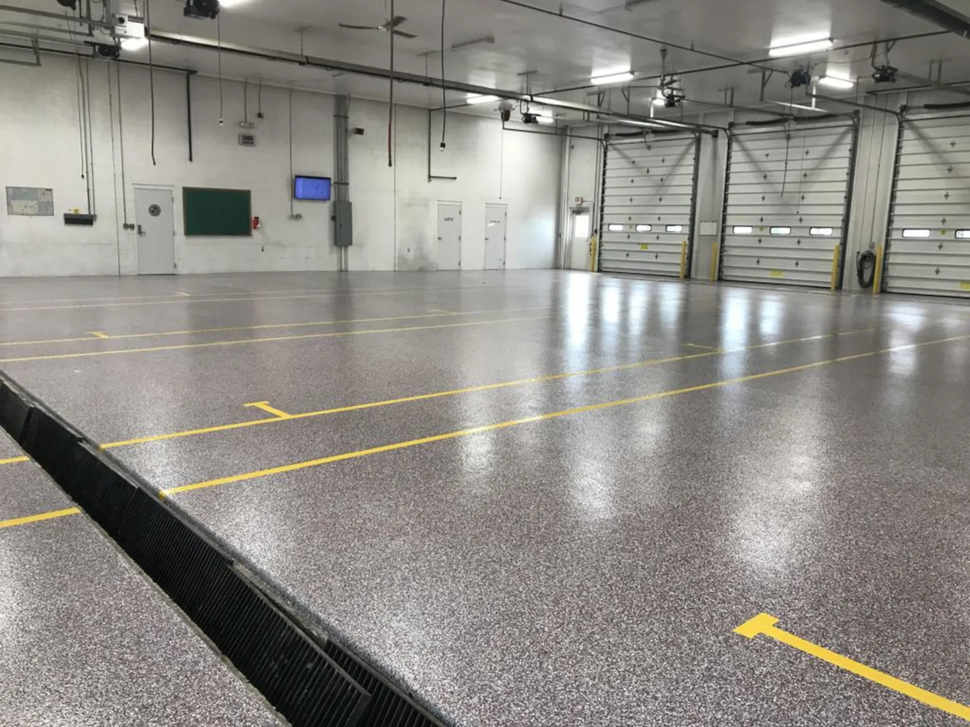 Slip-Resistant Garage Floor Coating: A Smart Upgrade for Wet Spring Weather