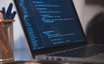 From use to skills: what are the specificities of low-code?