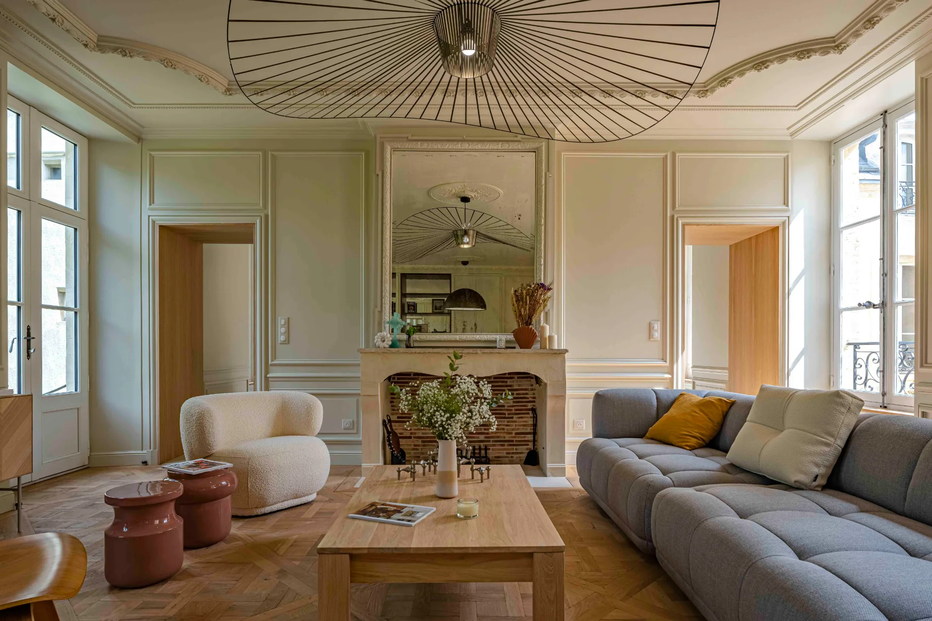 Auxais Living Area