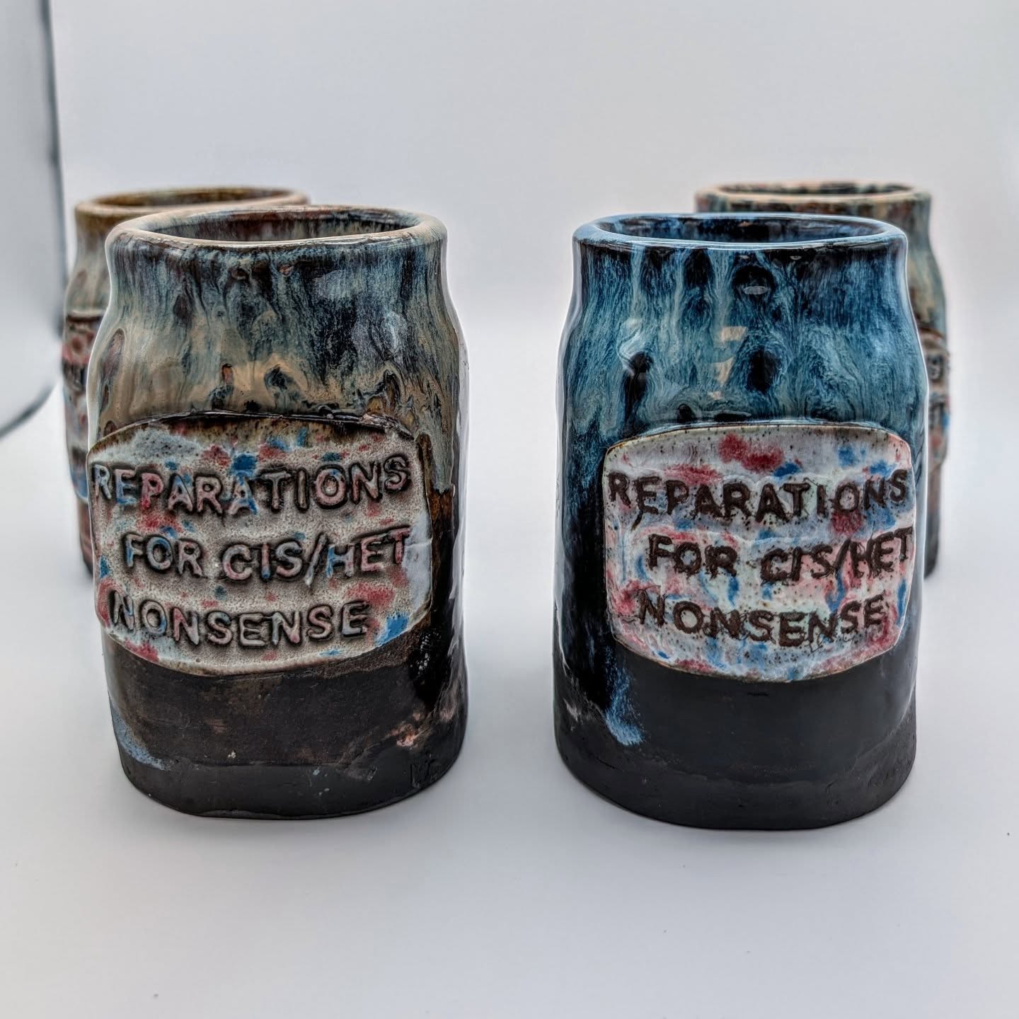 Fitrah Hamid Golden Ceramics