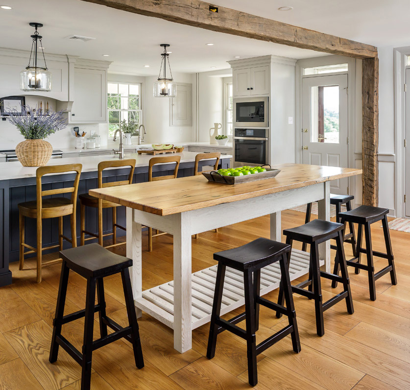 customized table and chair